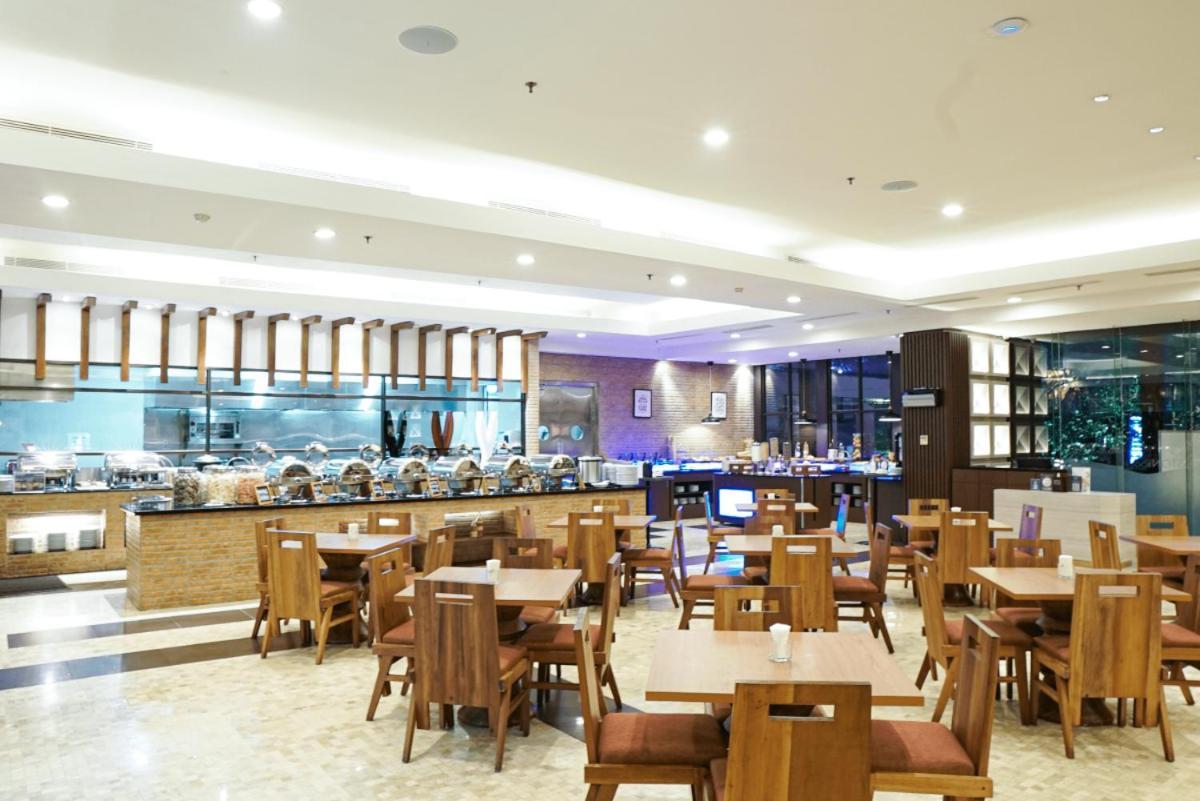 ASTON Bogor Hotel&Resort Exterior foto